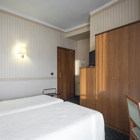 ホテル Nuovo Del Porto ボローニャ