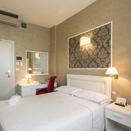 Nuovo Del Porto 3* ボローニャ