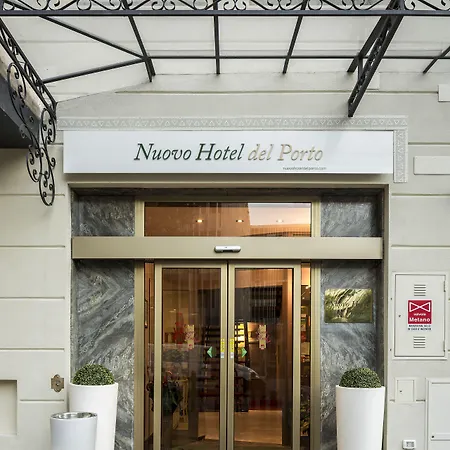 Nuovo Del Porto ホテル