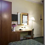 Szálloda Nuovo Del Porto 3*