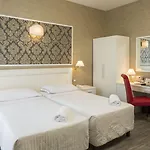 Nuovo Del Porto 3*