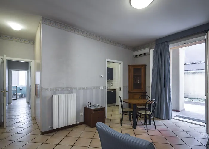 Otel Nuovo Del Porto Bolonya